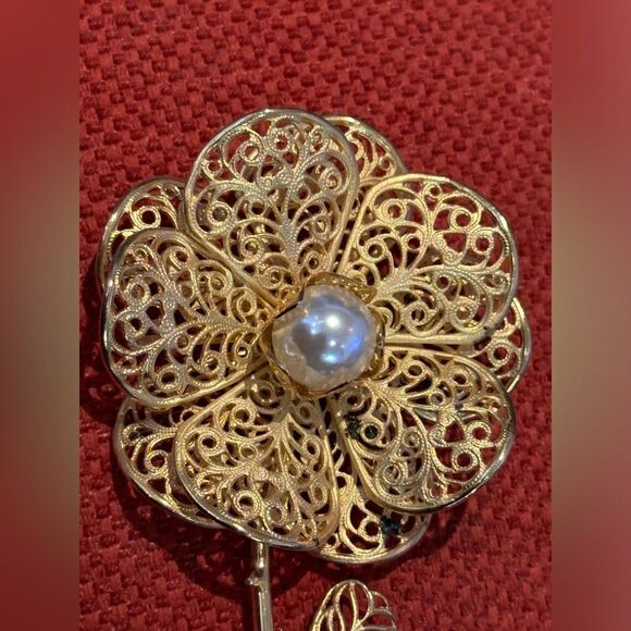 Gold filagree flower pin pearl 2” x 3.75”pearl center - Picture 4 of 6